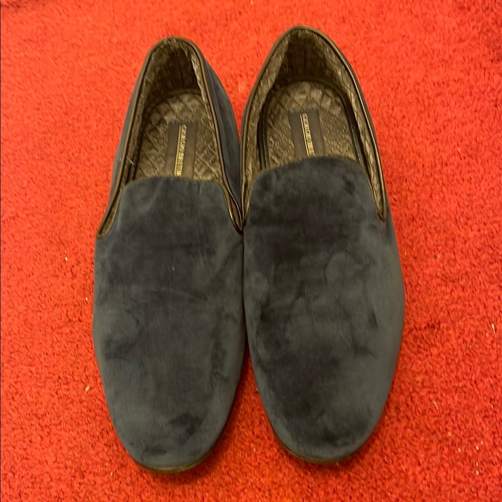 Men's Blue Suede Loafers super clean no stain or rip or cut 
Use only once.